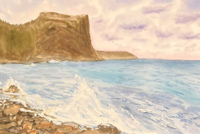 Acantilado y montañas